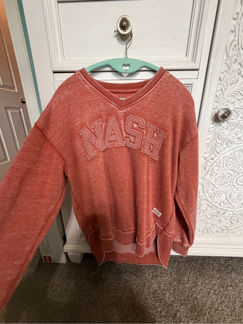 The Nash Collection Nashville Oversized Distressed Sweatshirt Size Small